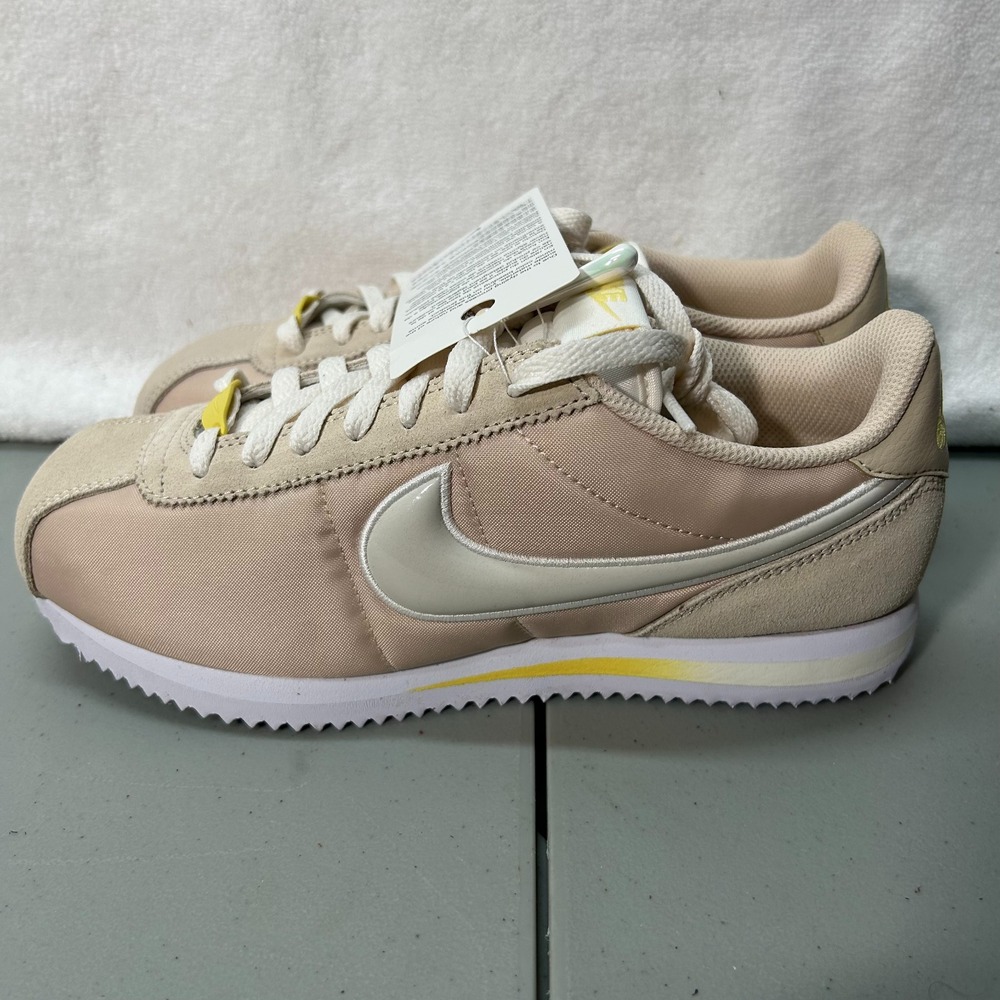 Nike Womens Size 8 Pink Cortez FL1 Alabaster Soft Athletic Shoes